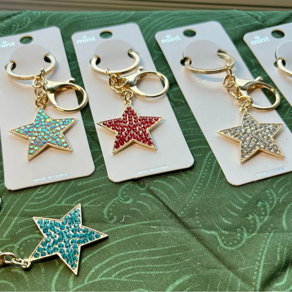 Star Keychain Charms/Keychains Available in many‎ colors